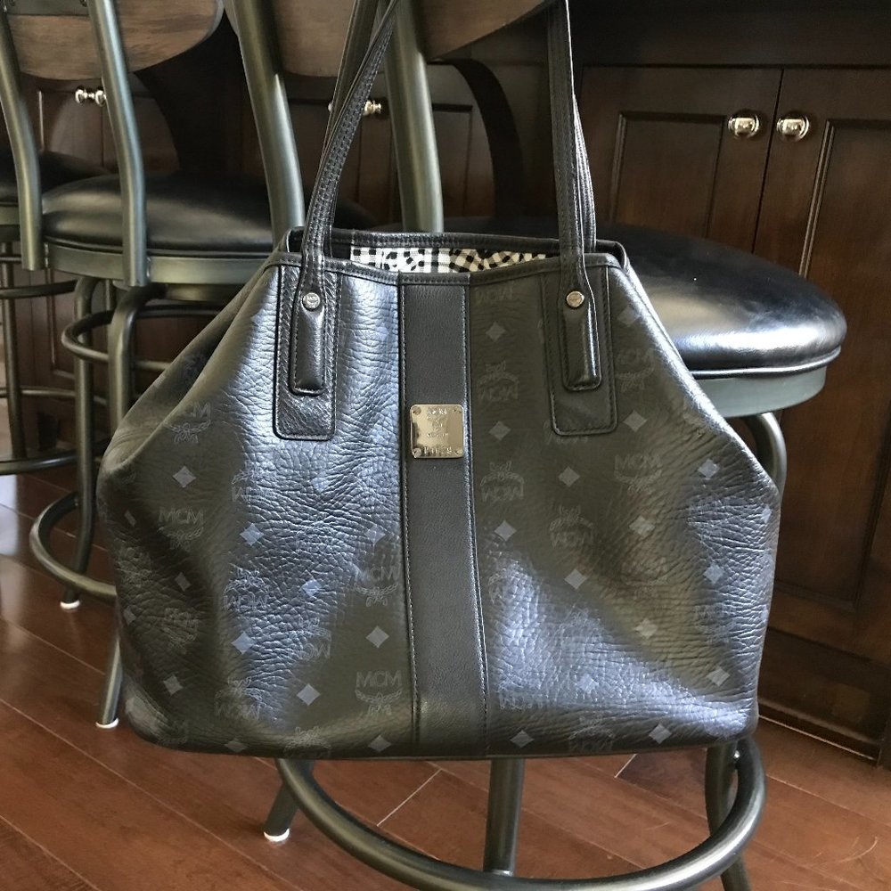 MCM Medium Liz Reversible Shopper